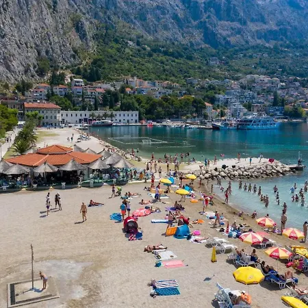 Boho River And Sandy شقة