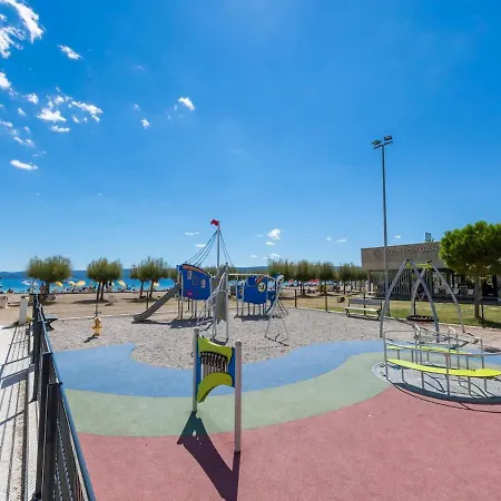 Beachfront Penthouse Boho Omiš