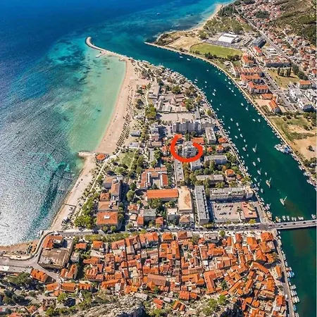 Central Apartment Boho Omis Sandy Beach Omiš